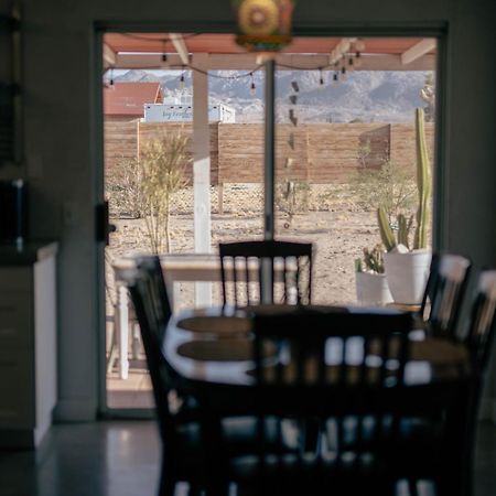 فيلا Casa Del Desierto - Panoramic Views - Pet Friendly - Fire Pit جوشوا تري المظهر الخارجي الصورة