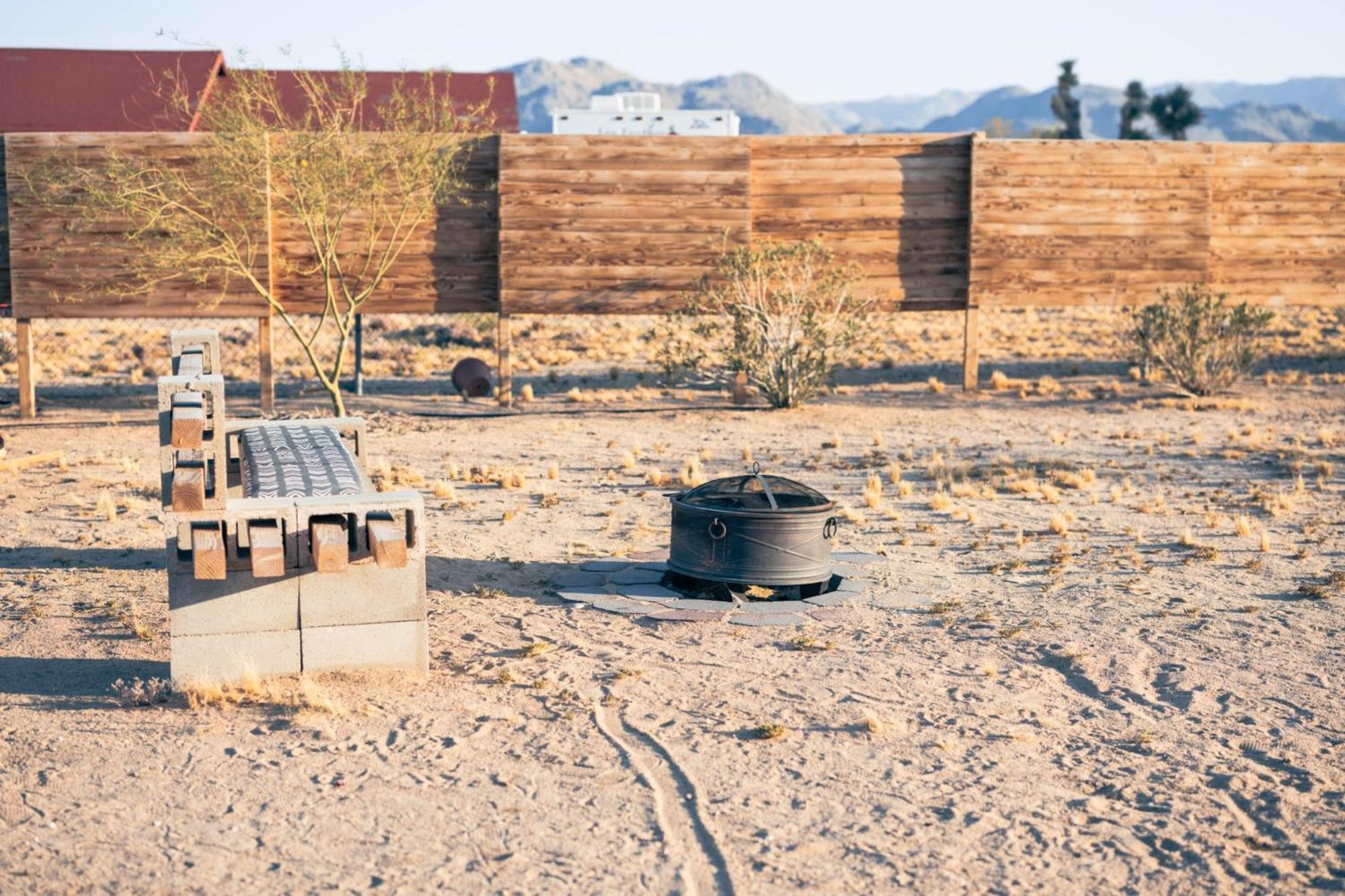 فيلا Casa Del Desierto - Panoramic Views - Pet Friendly - Fire Pit جوشوا تري المظهر الخارجي الصورة